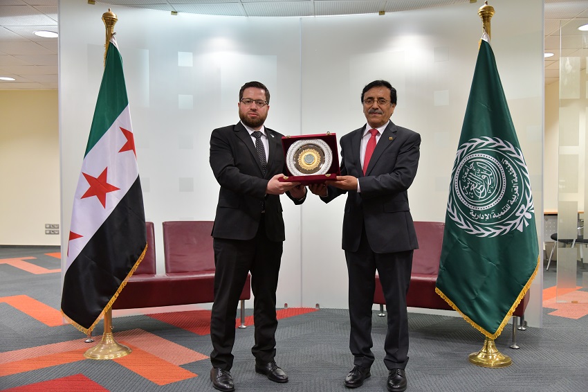 المدير العام للمنظمة يستقبل وزيرالتنمية الإدارية السوري