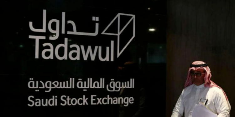السوق السعودية ترتفع 0.5 % بدعم الأسهم القيادية
